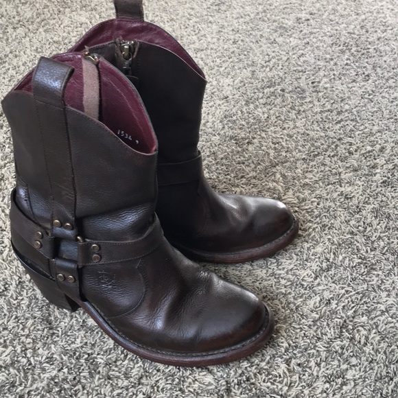women's ariat ankle boots